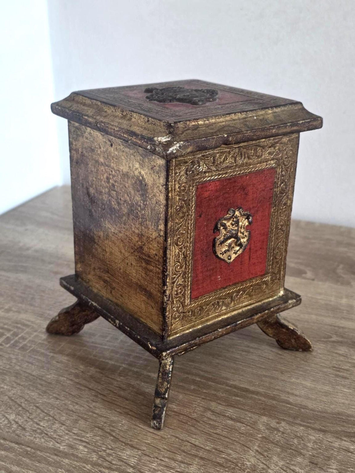 Red & Gilt Florentine-Style — Vintage Miniature Chest of Drawers – photo 3