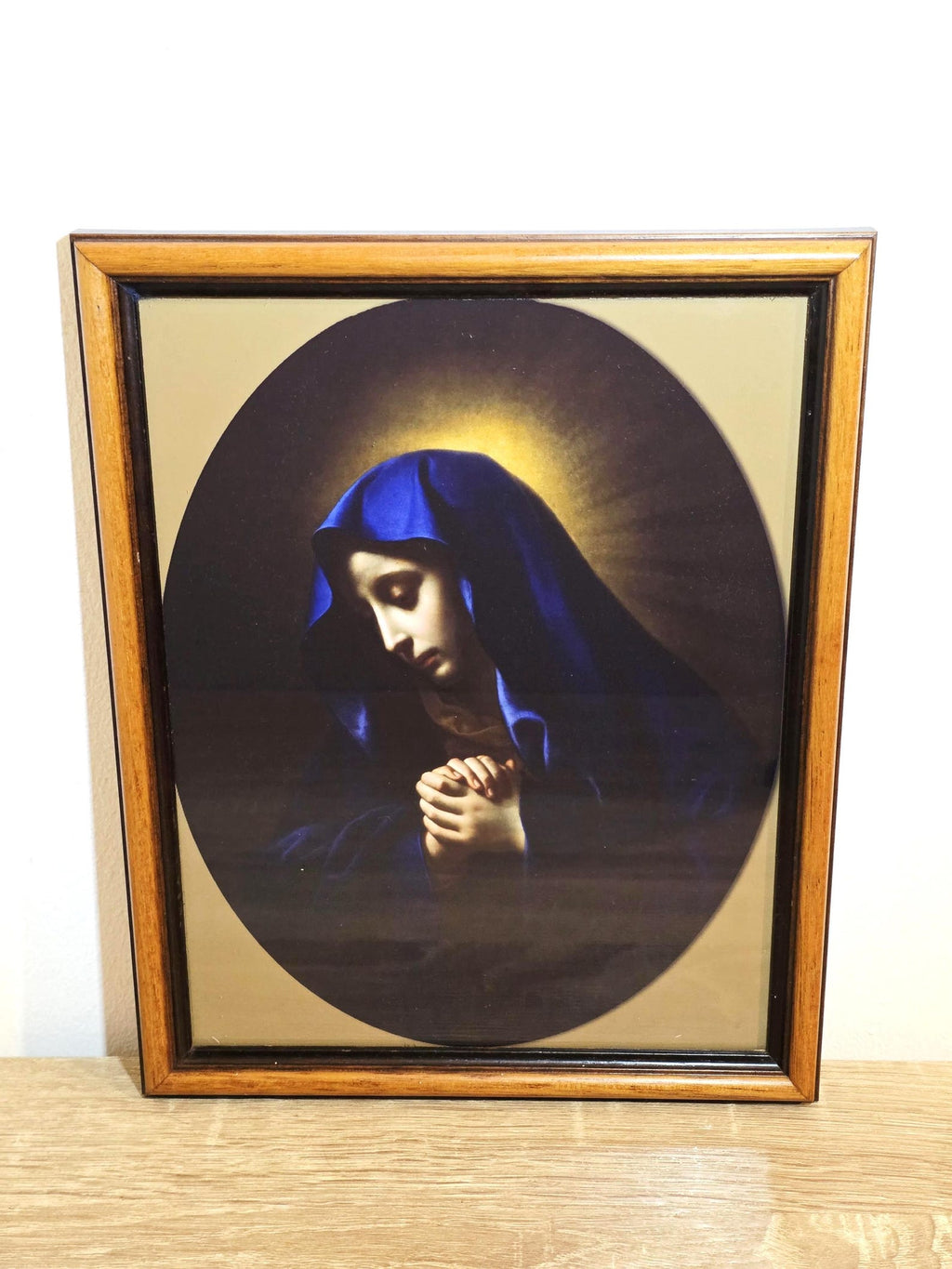 Praying Virgin Mary — Devotional Print in a Vintage Wooden Frame – photo 1