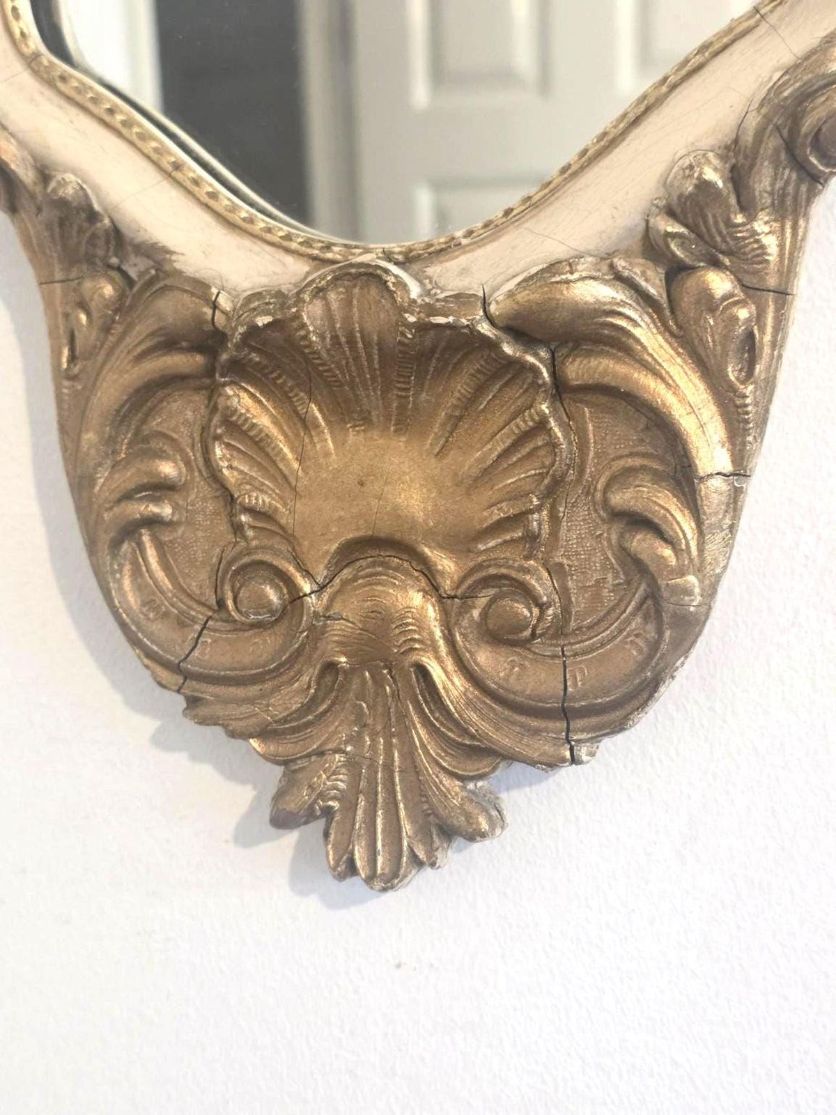 Cream & Gold Rococo-Style — Vintage Decorative Wall Mirror – photo 2